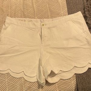 Lilly Pulitzer size 16 Buttercup short